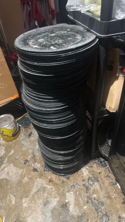 Black charger plates