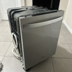 Whirlpool Dishwasher