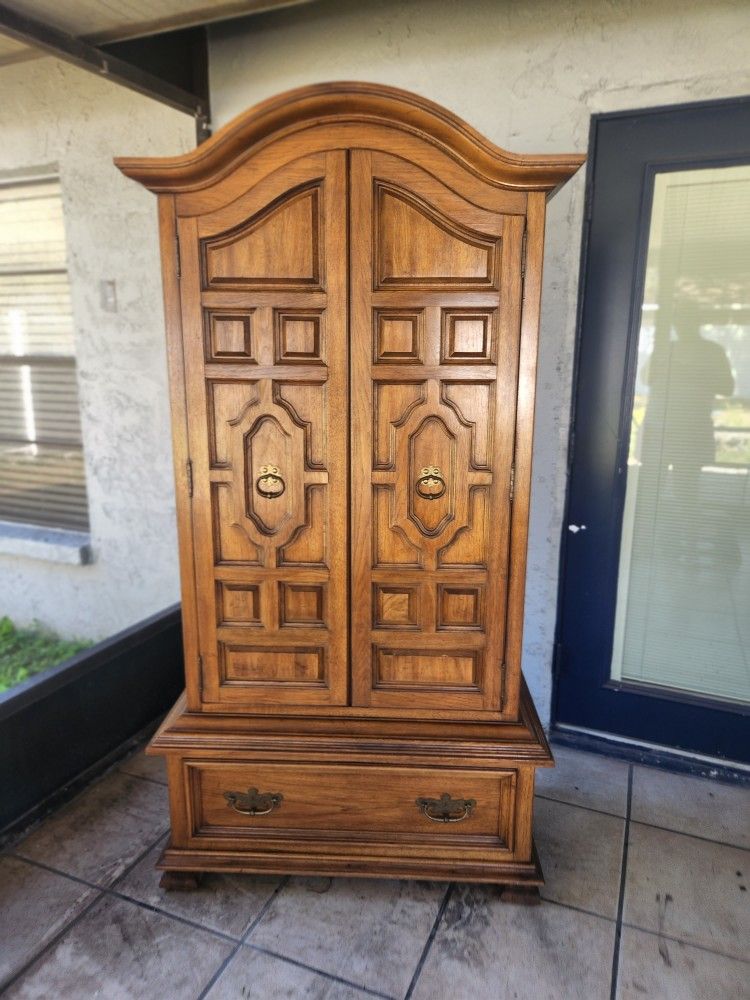 Armoire