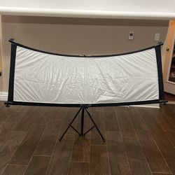 Newer Clamshell Light Reflector Studio With Carry Bag