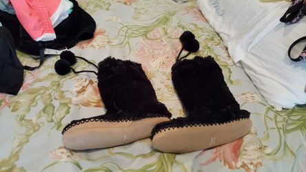 Women's size 9 boots new never used!