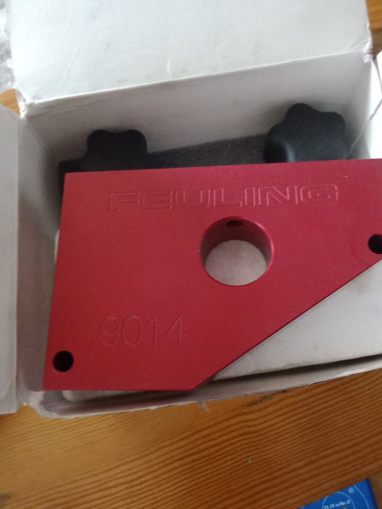 Red Crankshaft Runout Measuring Tool 9014 for Sale in Bonney Lake, WA