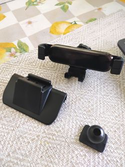 2021-2024 Audi A3 phone holder