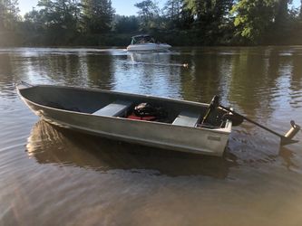 Boat / Trailer / Motor / Batteries