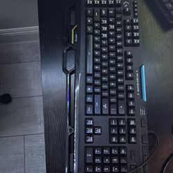 G910 Orion spectrum mechanical RGB Logitech gaming keyboard