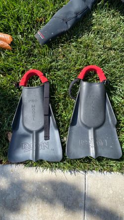 DaFin Pro Model swim fins with fin savers, size 7-8