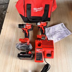 📌Milwaukee M18 18V Lithium-Ion Brushless Cordless Compact Drill/Impact Combo) 👉PRECIO FIRME👉$160