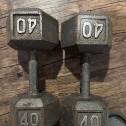 40 Pounds Weights