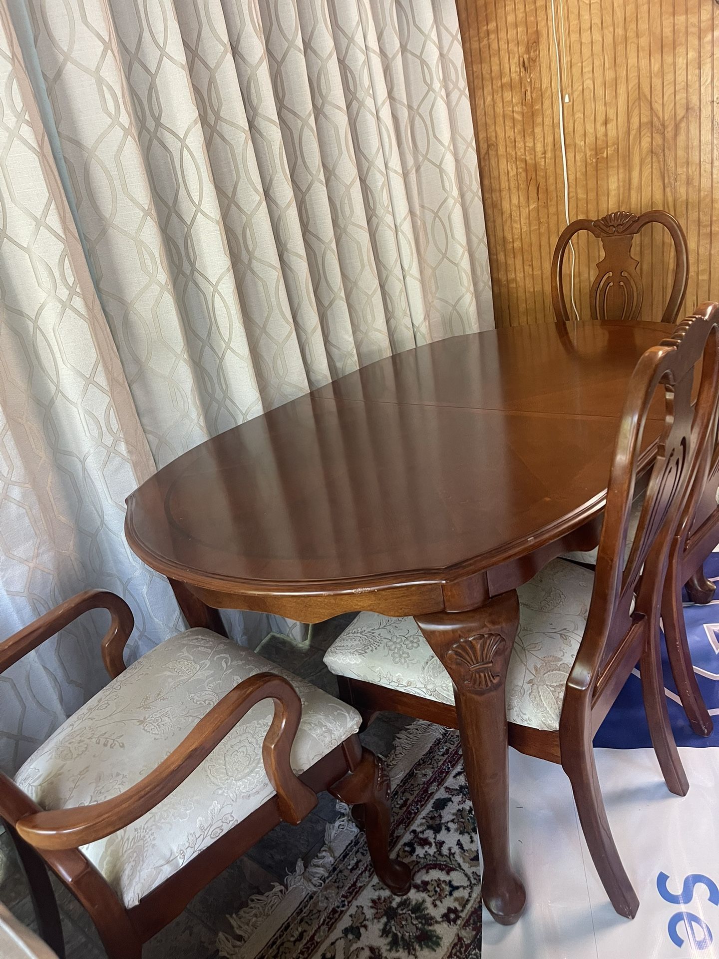 Very good Used Condition Smoke And Pet Free Home