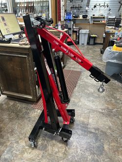 Pittsburgh 1Ton Engine Hoist