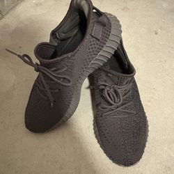 Lightly worn MENS SIZE 9