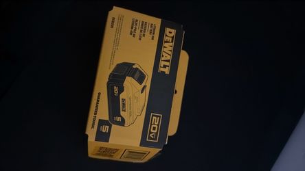 DEWALT 20V MAX 5Ah Lithium-Ion Battery DCB205