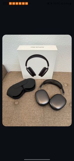 Airpods Maxes (Read The Description) 