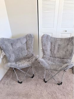 Set of 2 Gray Plush Folding Butterfly Chairs