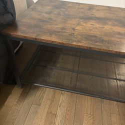 Coffee table, great condition. $75 or best offer! 