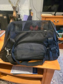 Pet Carrier Bag (25lb capacity)