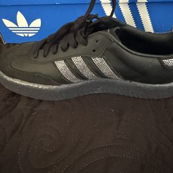 Black with bling SAMBA 7.5 women