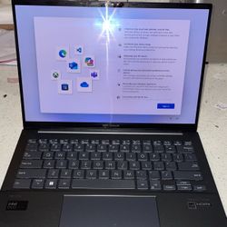 Asus Zenbook Q415 TouchScreen