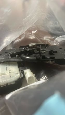 1X Hood Latch Lock 1033011-00-G For Tesla Model 3 Model S Model X 2012-2021