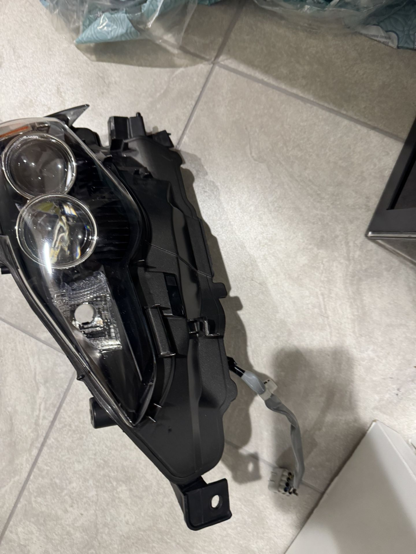 Driver Side 2014 Lexus IS350/250 Headlight