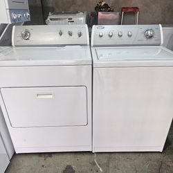 WHITE TOP LOAD WASHER & GAS DRYER WHIRLPOOL 