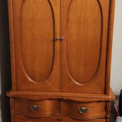 Lexington Oak Armoire/ Media Center