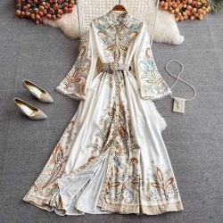 Elegant Paisley Maxi Dress in Cream and Gold