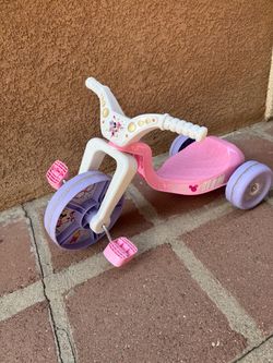 MINNIE MOUSE Ride-On 10" Fly Wheels Junior Cruiser Tricycle