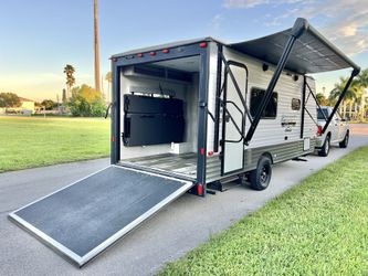 2022 Toy Hauler Rv Travel Trailer 18ft