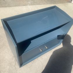 FREE Night Stand Or Hutch. 