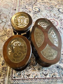 3-Piece Wood & Glass Coffee Table Set – Great Condition