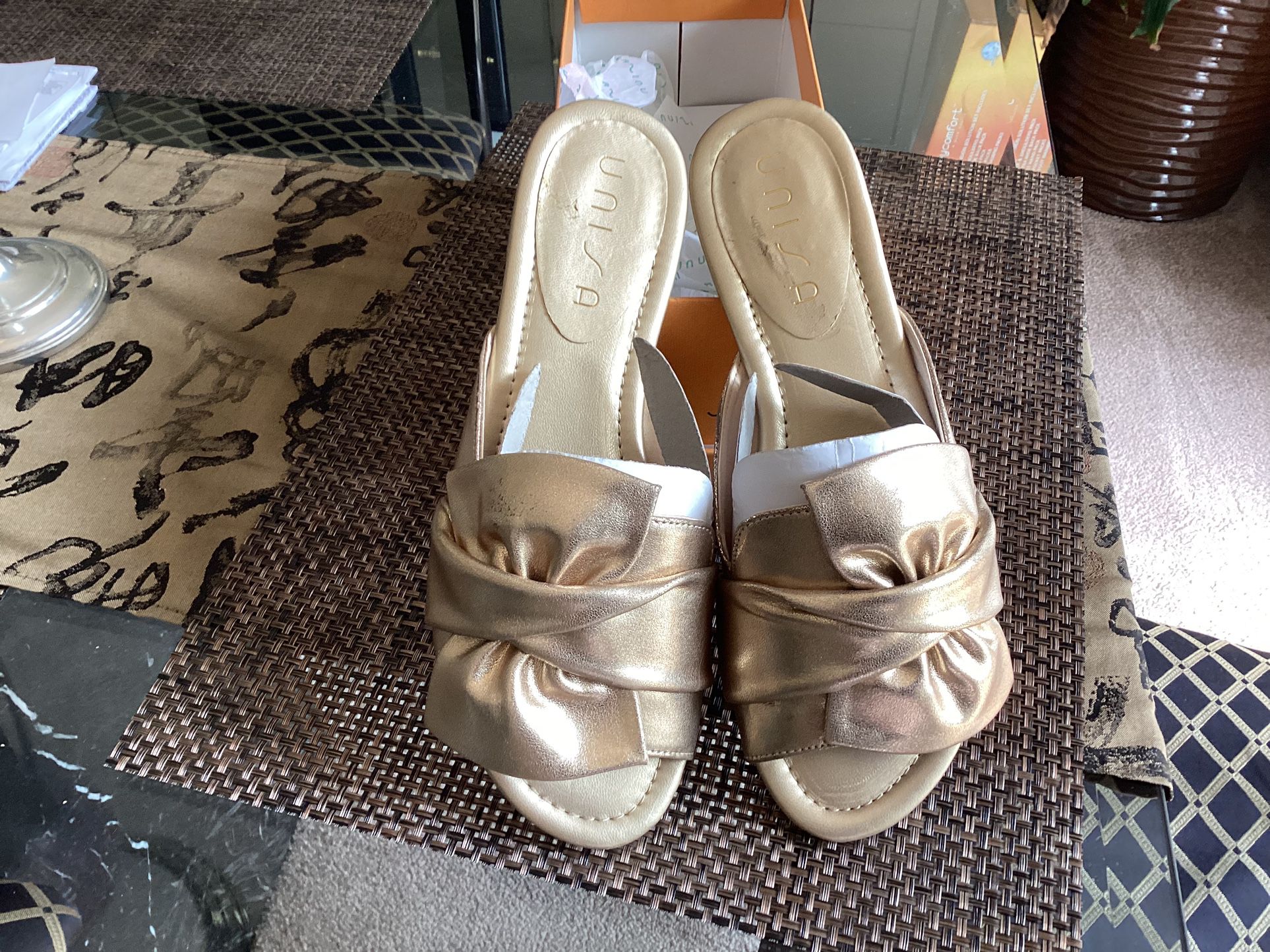 Unisa Gold Leather Sandals Size 7.5