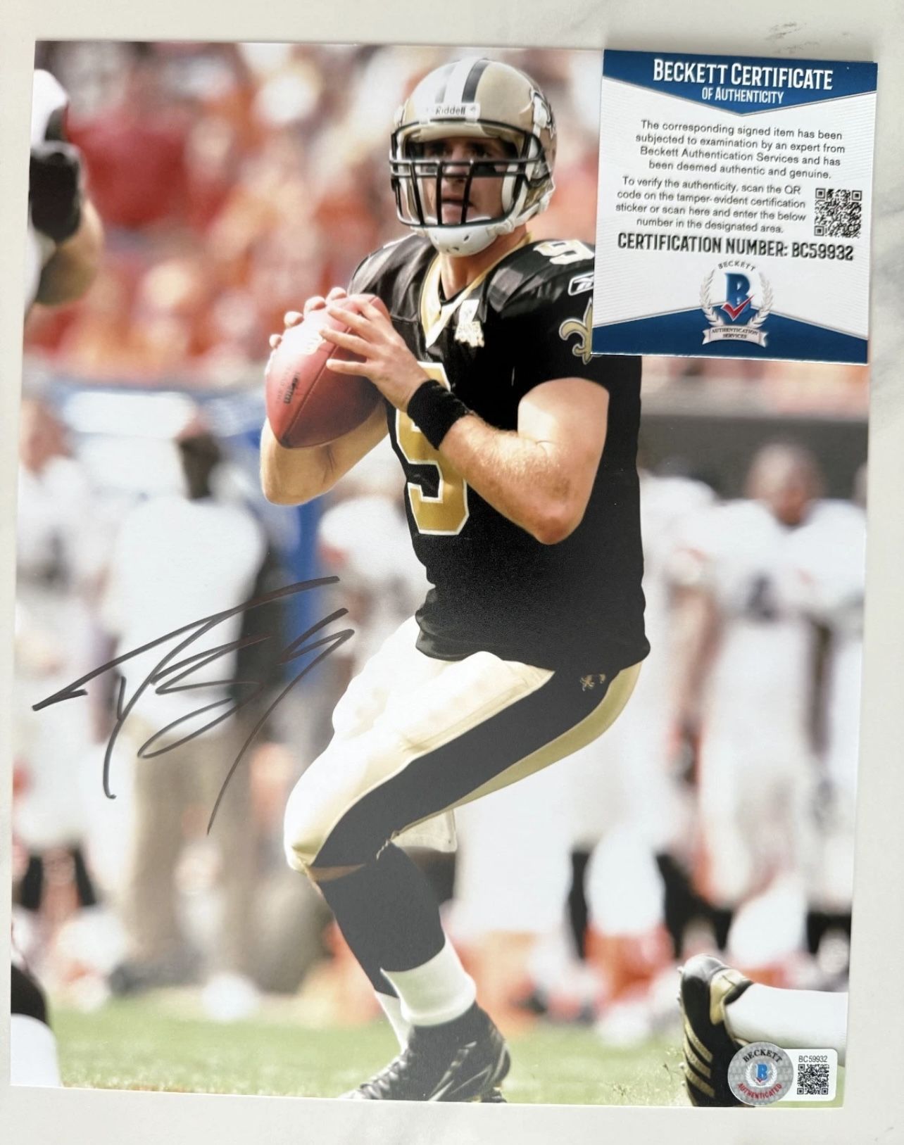 BAS COA DREW BREES SIGNED 8x10 FOOTBALL PHOTO