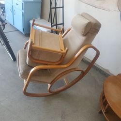 Rocking Chair 