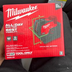 Milwaukee M12 Laser Crossline & Plumbpoints