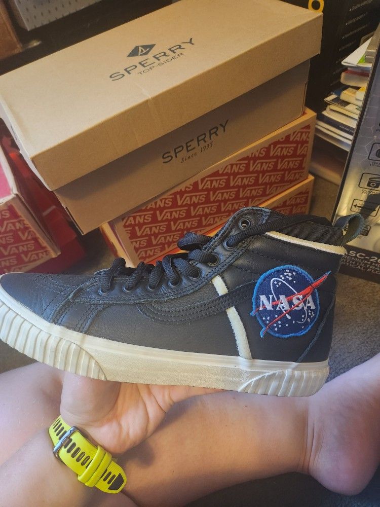 SK8-Hi Vans X NASA 9.5