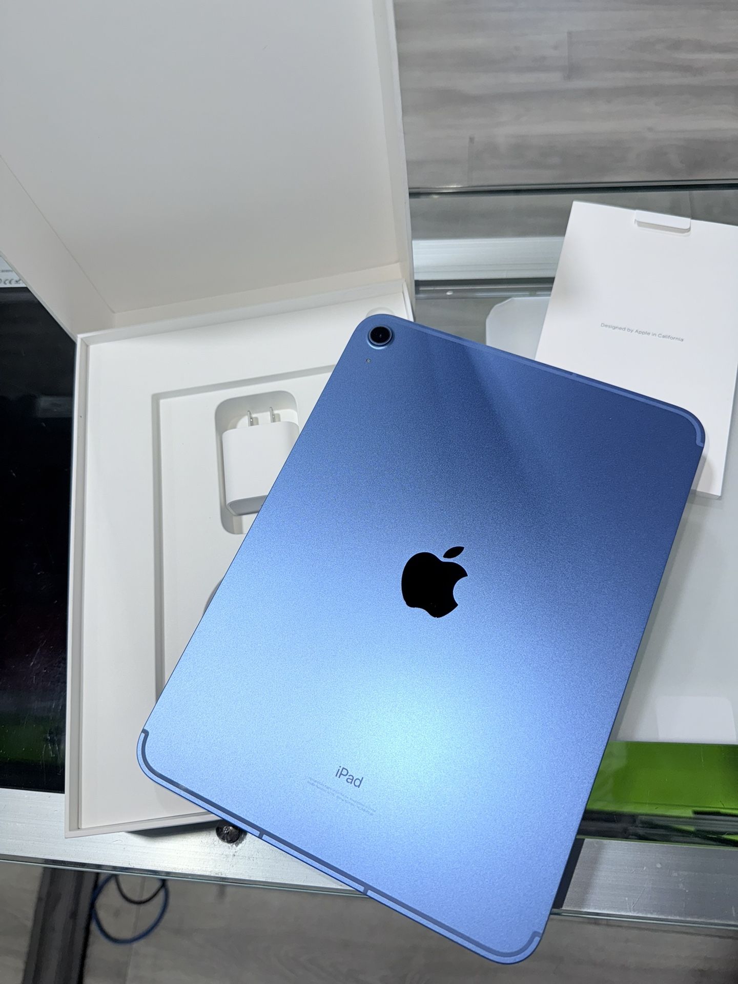 NEW iPad 10th Gen Cellular $60 Down! iPhone