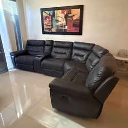 Reclining sectional