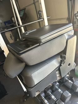 F-150 middle jump seat with workbench