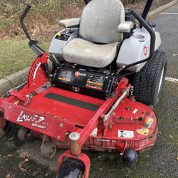 Zero Turn Xmark Comercial Riding Mower 