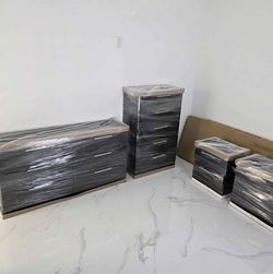 Dresser,  Chest And 2 Nightstands - Cómoda,  Gavetero Y 2 Mesitas de noche