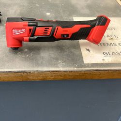 Milwaukee 18v Oscillating Tool Model 2626-20