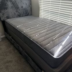 Twin Mattress Headboard Footboard and Box Spring