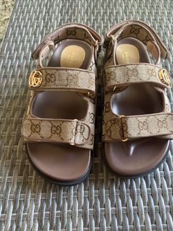 sandals Gucci