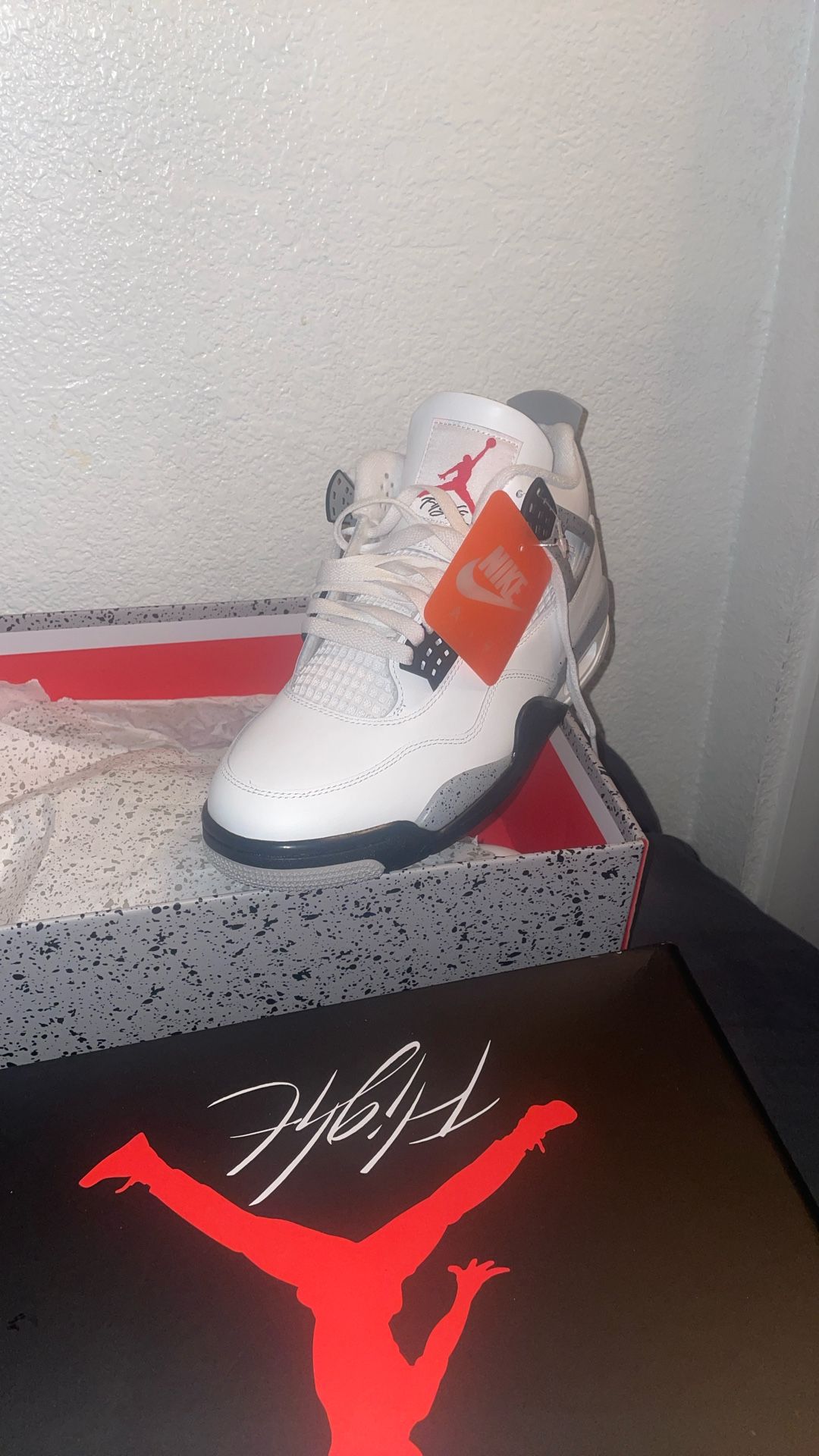 Jordan 4 