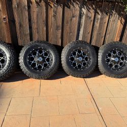 Scorpion Wheels and Tires