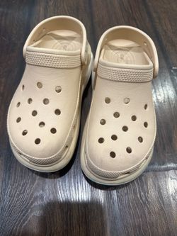 CROCS: Platform Women’s Size 5