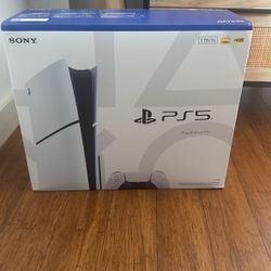 PlayStation 5 Brand New 1 Tb 