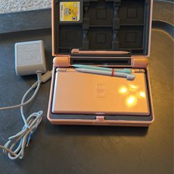 Lite Pink Nintendo DS Lite