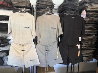 Playeras y shorts